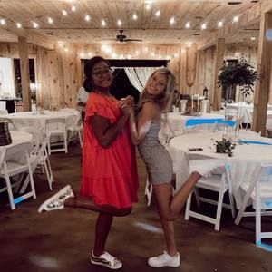 Meet your Posher, Addie